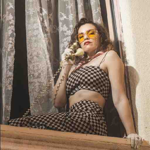 Beth Stelling Comedy Shows 1